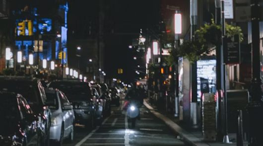 Slim fietsen in het donker: zo blijf je veilig