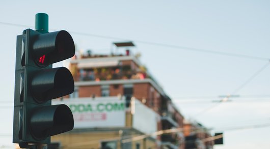 Rood, Oranje, Groen. Welke kleur was het stoplicht toen?