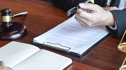 Praktische en betaalbare toegang tot het recht schiet tekort